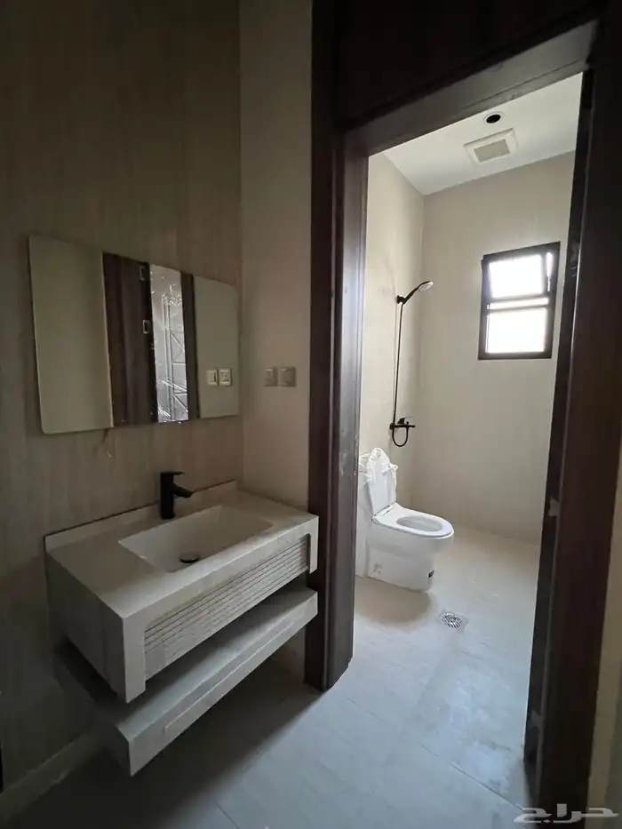 للبيع دور جديد شغل ممتاز للغاية بالعوينة المربع الذهبي 19