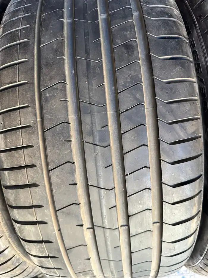 كفرات أودي وكالة مقاس 265 35 21 بريلي 3