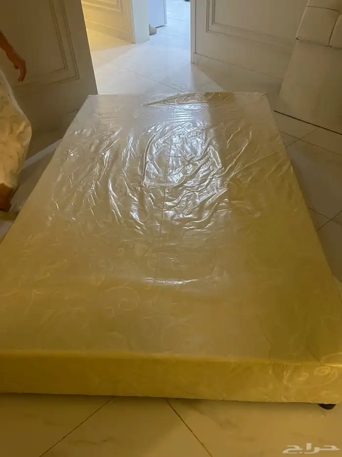 سرير ومرتبه للبيع 4