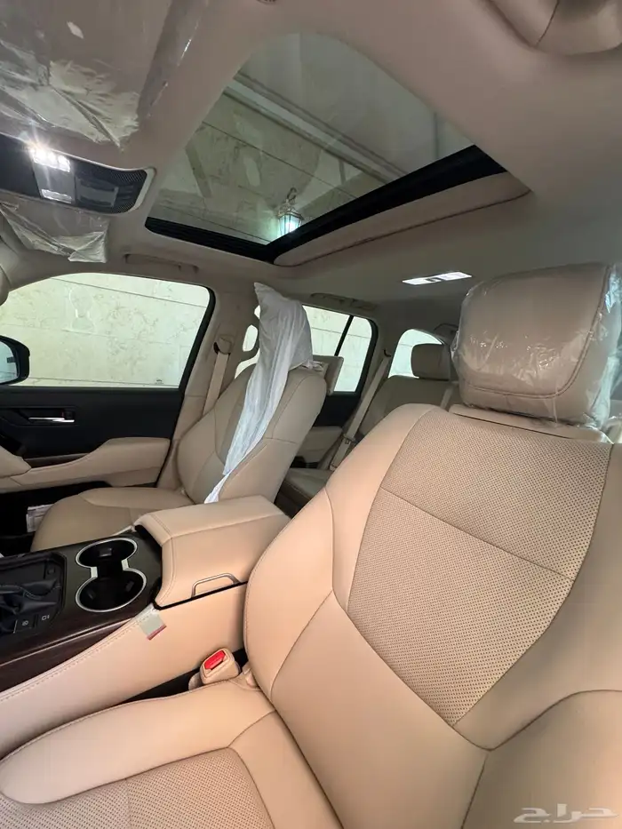 للبيع لاندكروزر جيب GXR جي إكسار L5 فل كامل 18