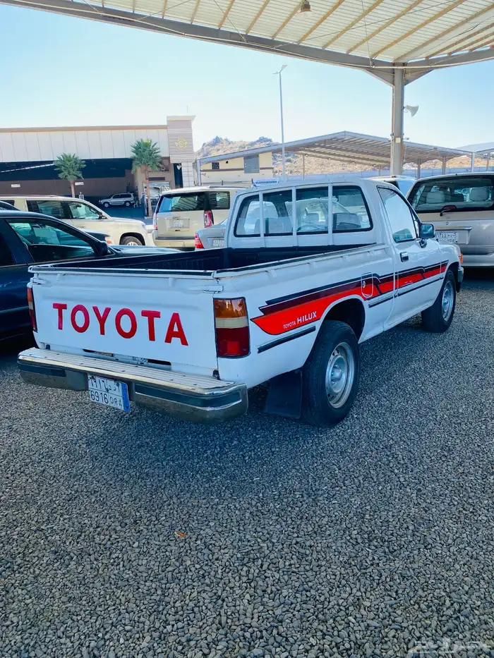 هايلوكس 1990 6