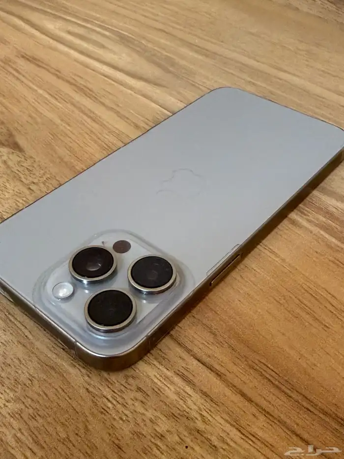 ايفون 15 برو ماكس 256 قيقا 4