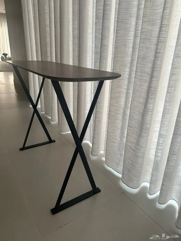 طاولة او كونسول 0