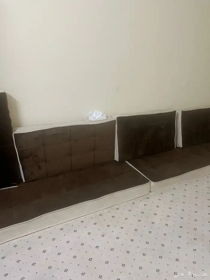 كنب مجلس مع الفرش 4