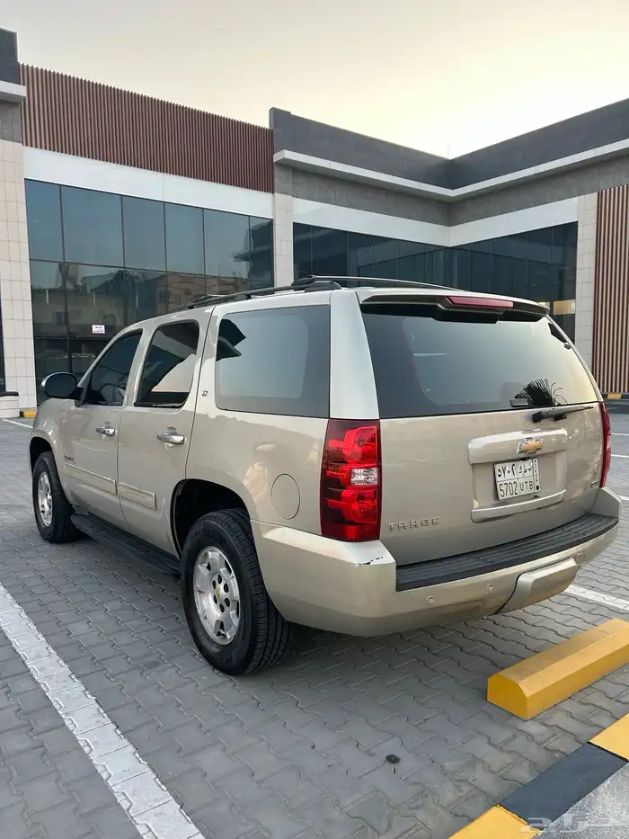 للبيع تاهو 2011 دبل 4