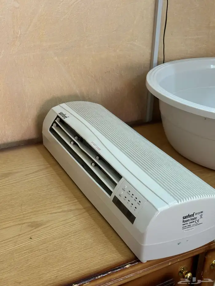 مكيف و عربية اطفال وكراسي اطفال ومكتب 2