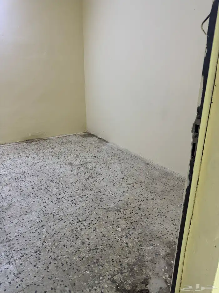 غرف سكن عزاب حي الرغامة قويزه خلف البيك 2