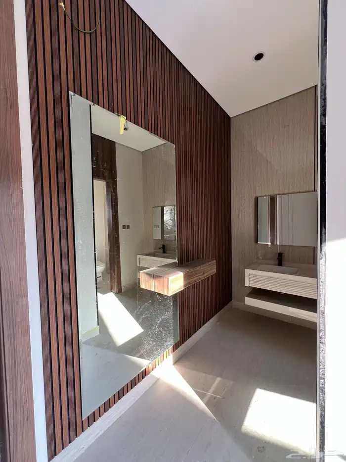 للبيع دور جديد شغل ممتاز للغاية بالعوينة المربع الذهبي 8