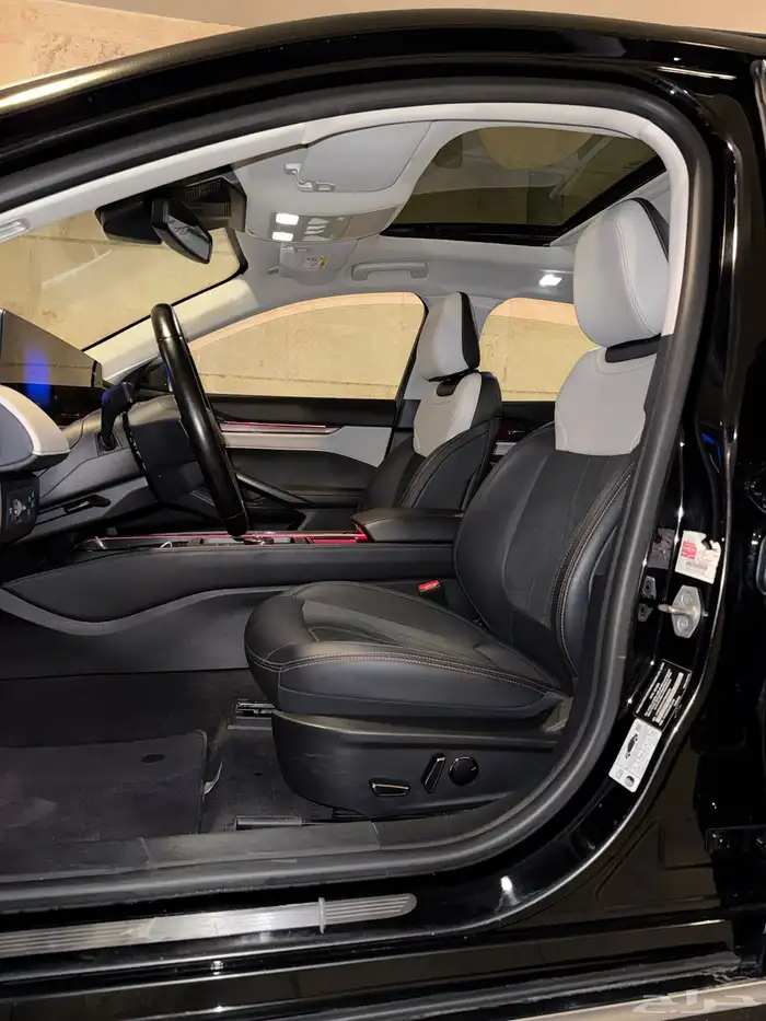 للبيع تورس 2023 م فئة تيتانيوم 6