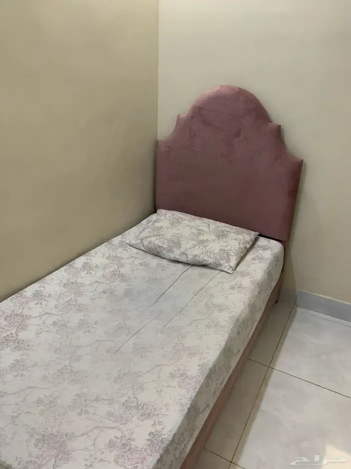 سرير نظيف وجديد 0