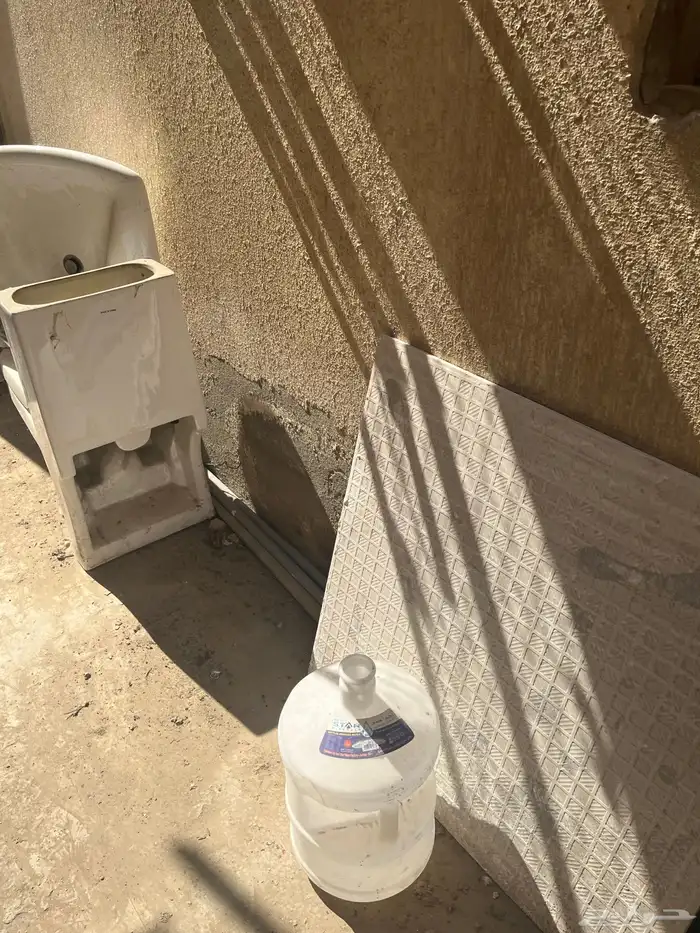 عفش للبيع بلاط ومغاسل وكراسي افرنجي اكرمك الله 8