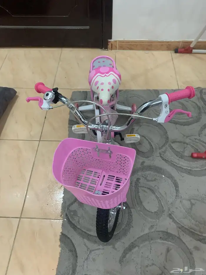 مكيف مع سيارة اطفال كهربائية وسيكل اطفال 2