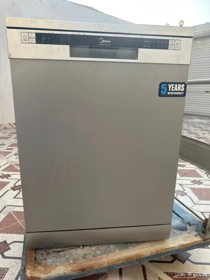 غسالة صحون نظيفة 0