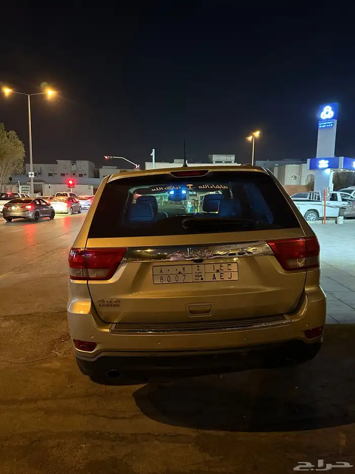 جيب جراند شيروكي 2011 32