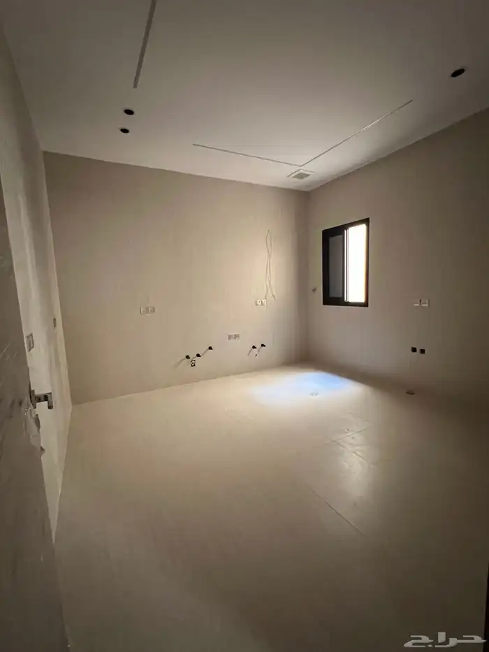 للبيع دور جديد شغل ممتاز للغاية بالعوينة المربع الذهبي 17