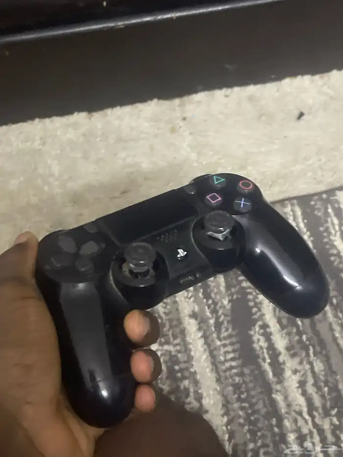 اليد اصلية بس فيها القير اليسار تعبان شوي 0