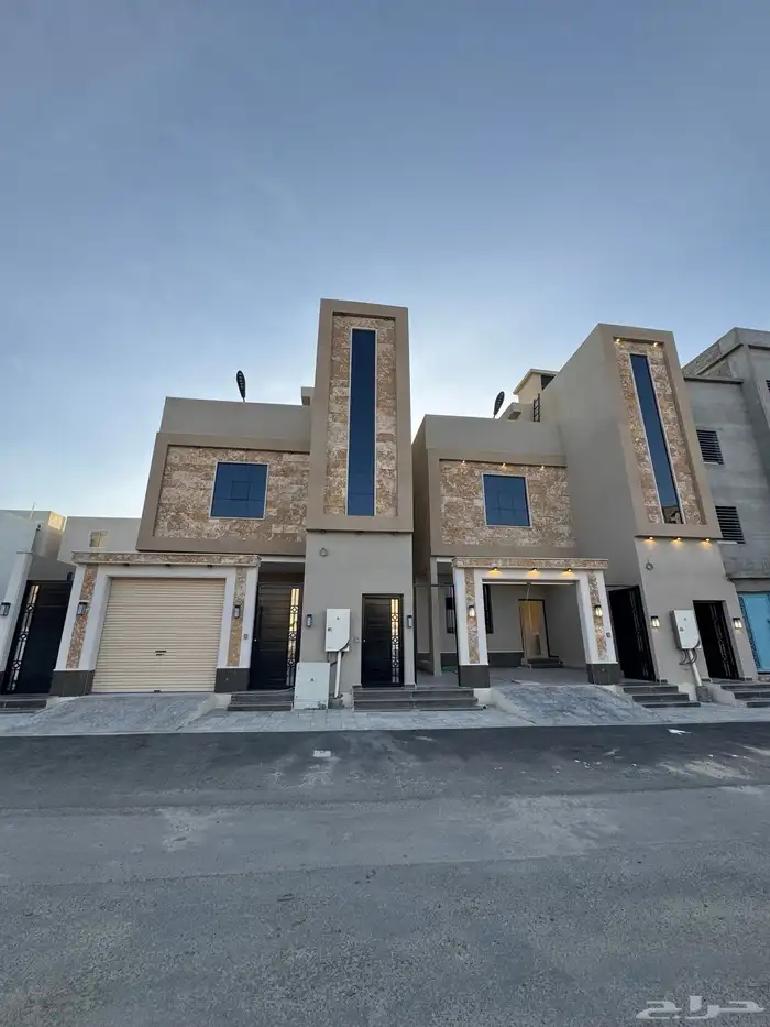 للبيع روف علوي دور ثاني مع ملحق مدخل مستقل مقابل نادي ضمك 0