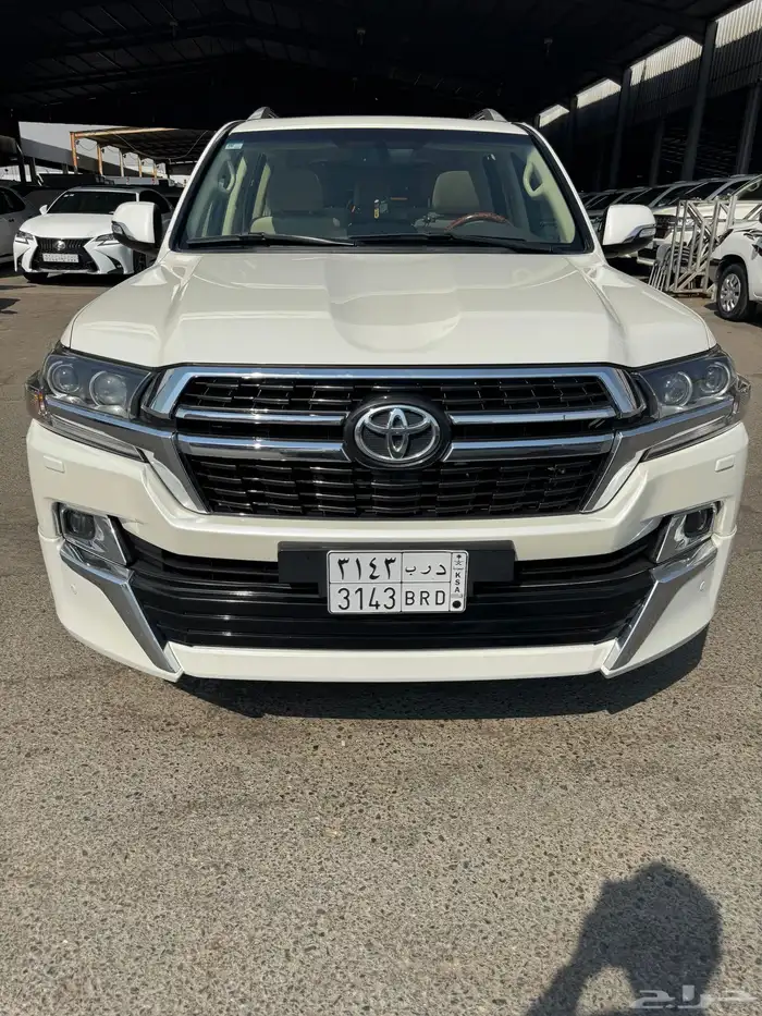 للبيع تويوتا لانكروزر 2018 GXR-V8 فل 19