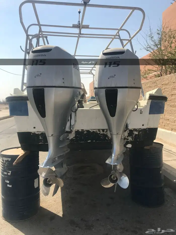 للبيع مكائن قارب 0