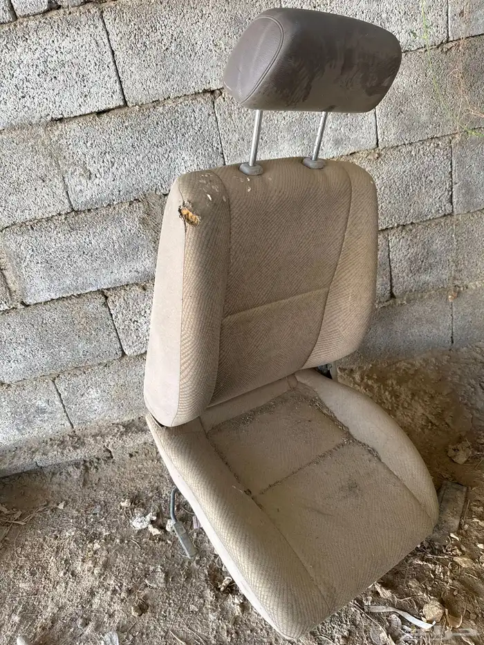مقعده جيب ربع حقت الراكب نظيفه جدا 1