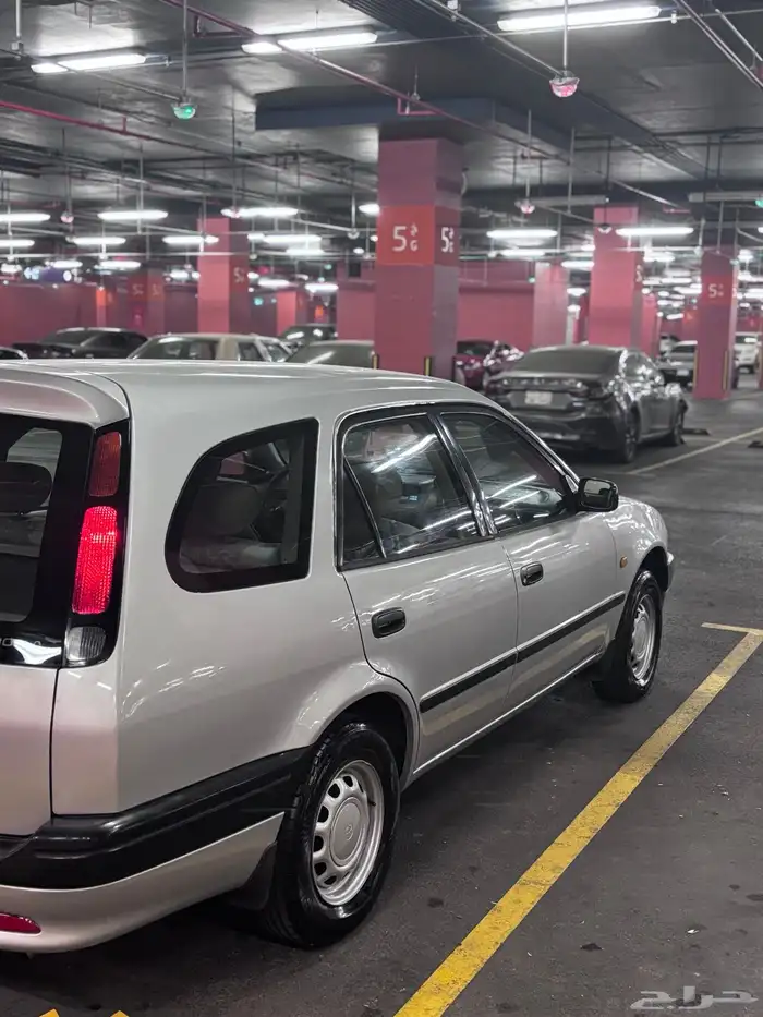 كورولا مخزنه مديل 99ماشية 86 الف 32