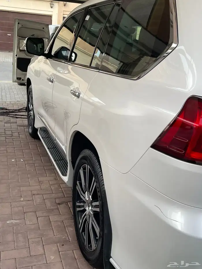 لكزس21 للبيع 17