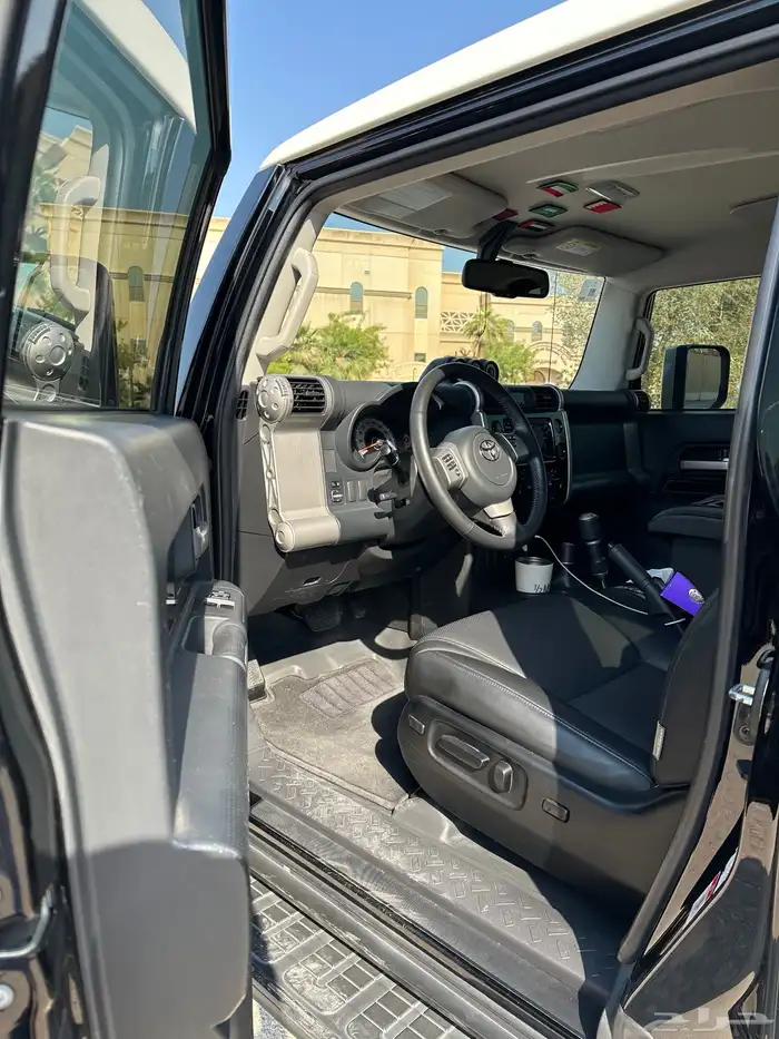 تويوتا اف جي 2023 مخزن 4