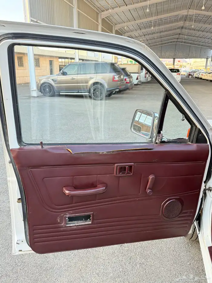 للبيع نيسان ددسن 1991 غمارتين شرط 13