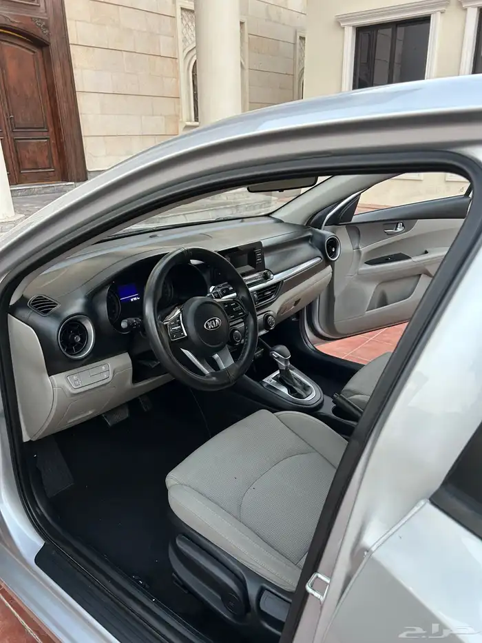 كيا سيراتو 2019 وكالة للبيع 16