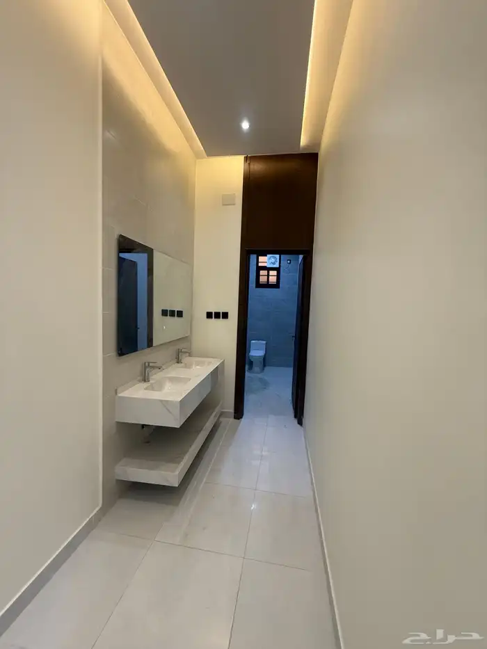 للبيع دور مستقل ارض كامله مخطط دره الخميس طريق الصناعيه 8