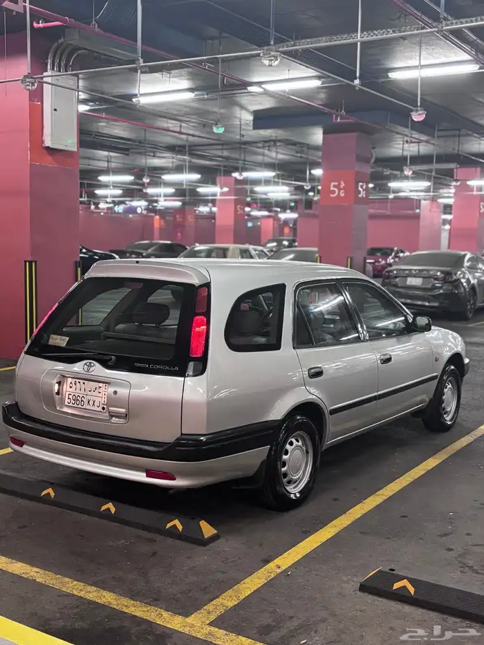 كورولا مخزنه مديل 99ماشية 86 الف 31