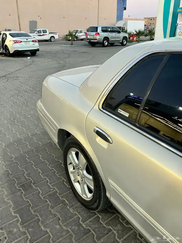 فورد كراون فكتوريا 2012 سمني داخلية هلوز 7