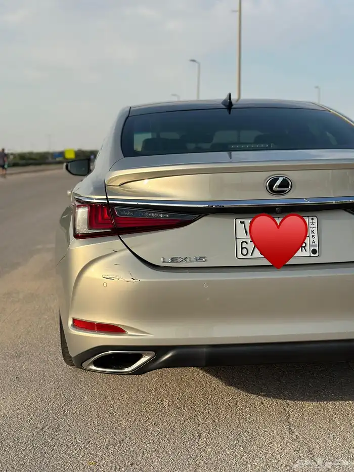 لكزس ES350 2019 فل كامل DD 16