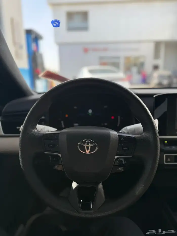 كامري 2025 للإيجار الشهري 5