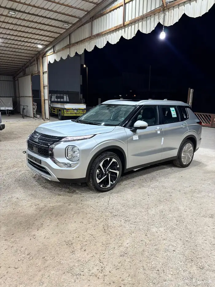 ميتسوبيشي اوتلاندر 2025 نص فل بلس ب 110900 عرض خاص جديد ع 7