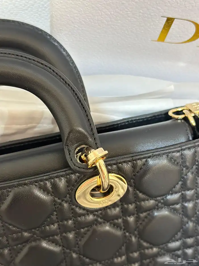 شنطة ديور مقاس ميديم 1