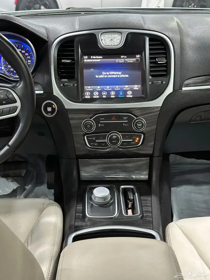 كرايزلر C300 فضي 2021 عداد قليل 31 لدى معرض(الرشيدي) 32