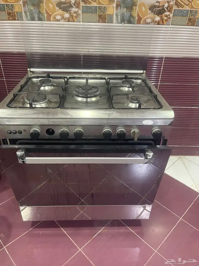 ثلاجة وفرن غاز 0