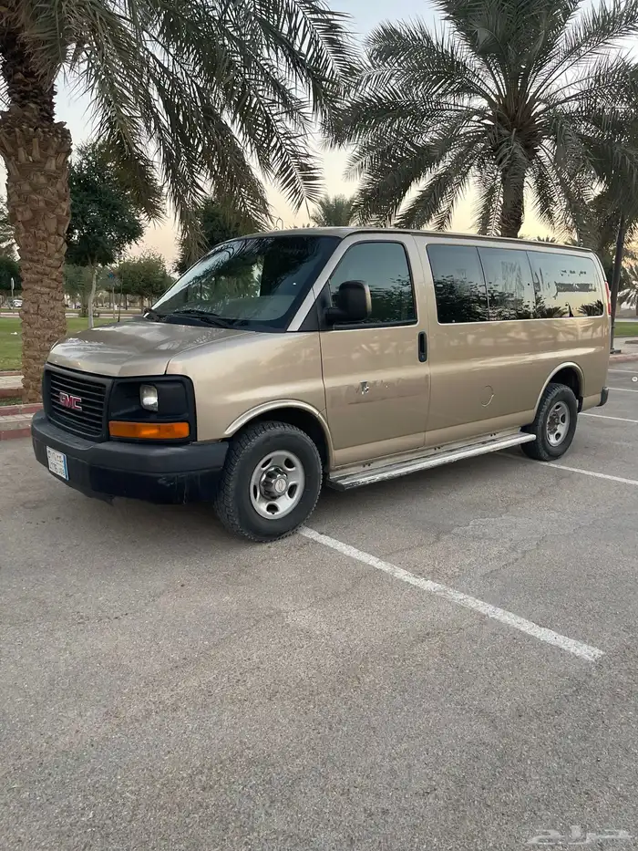 للبيع فان سافانا جي ام سي 2011م 12 راكب شاص قصير 0