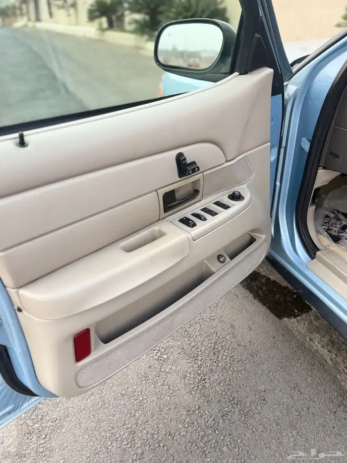 فورد فكتوريا 2011 نظيف 5