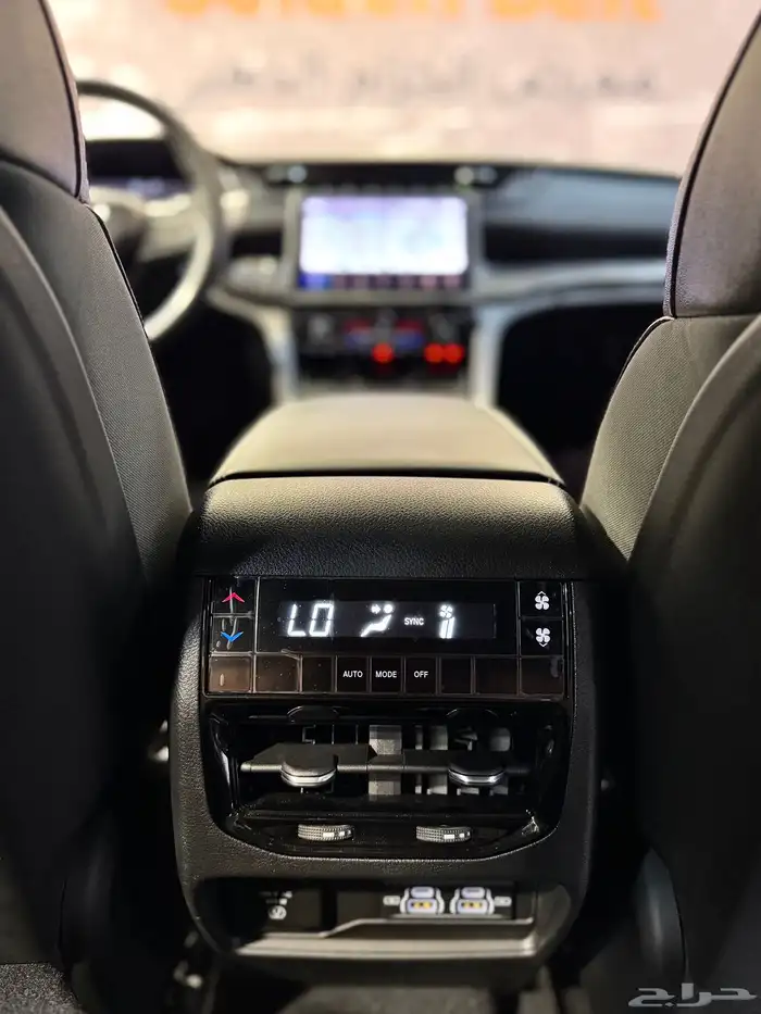 جيب jeep (اصفار) موديل 2023 30