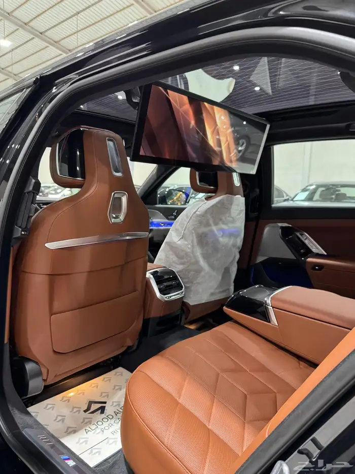 بي ام دبليو 735i 2026 M kit BMW جديد 9