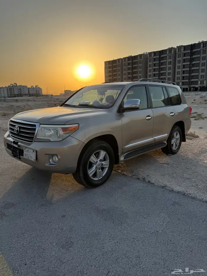 لاندكروزر 2013 8 سلندر ذهبي ونش 0