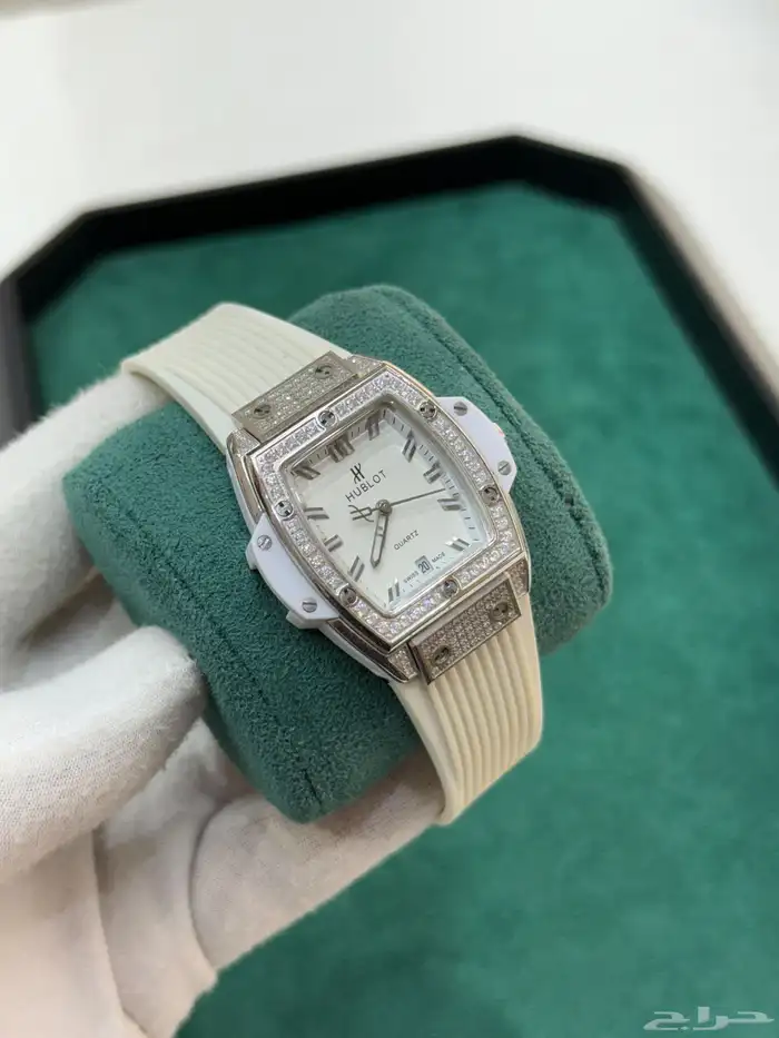 ساعات هوبلت نسائيه 2