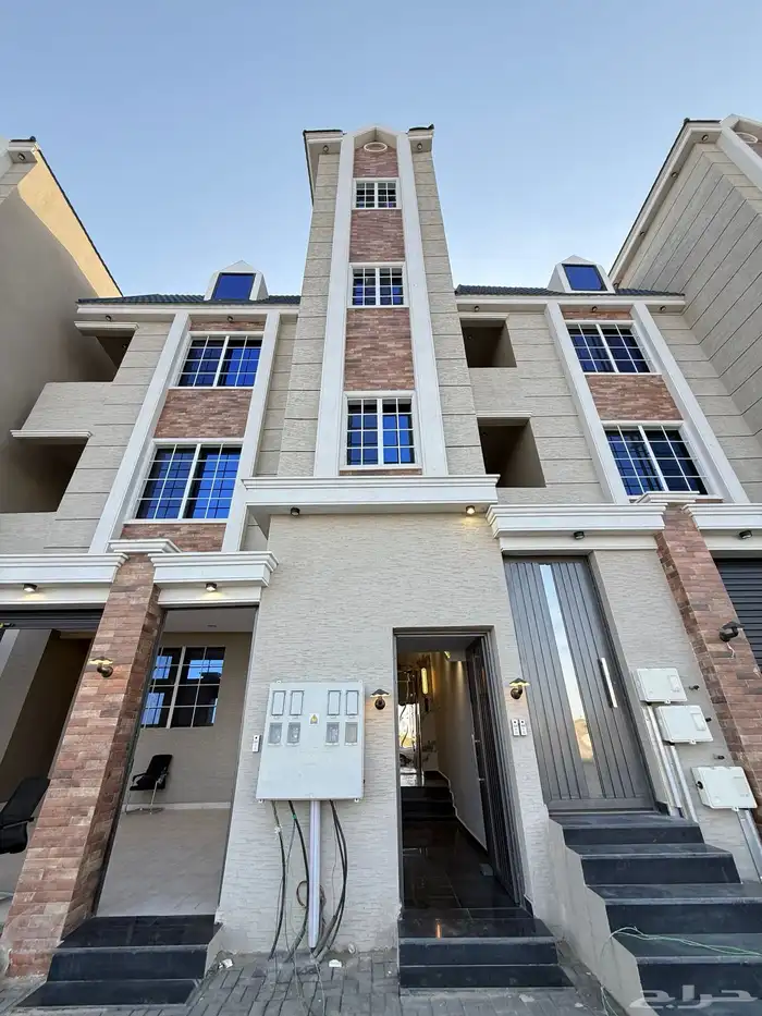 للبيع شقق سكنية فاخرة موقع مميز بحى المعارض بخميس مشيط 26