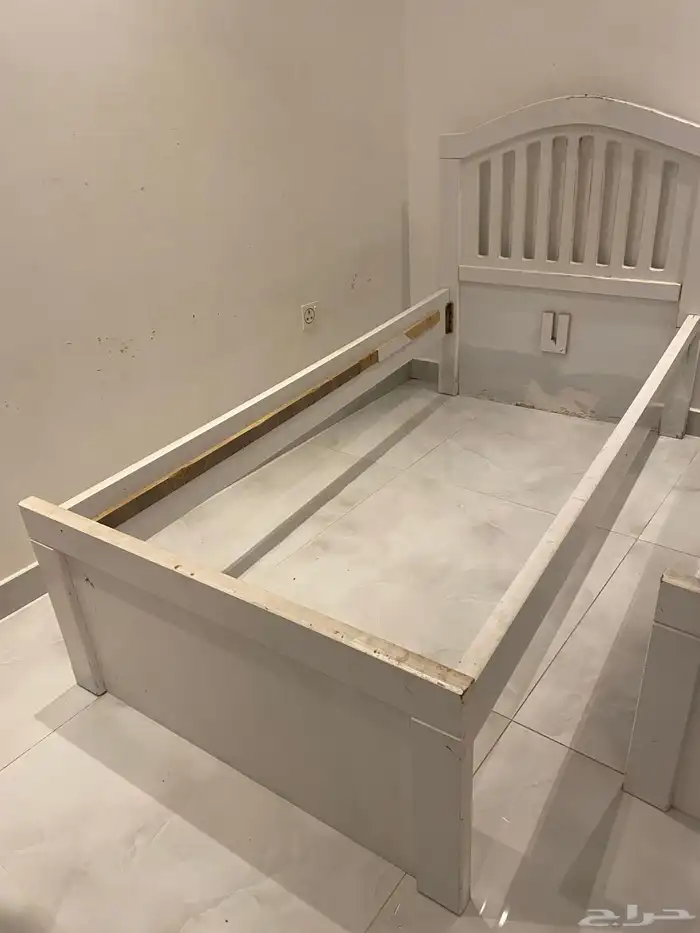 سرير كويس ومافيه خراب 1