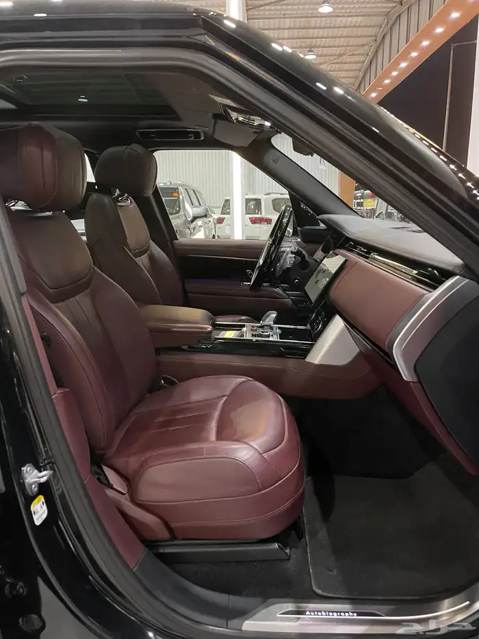 رنج روفراوتوبيغرافى V8سعودى 2023 11