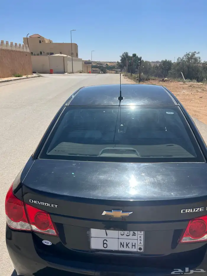 للبيع كروز 2015 اللون اسود عداد 160 الف فقط 7