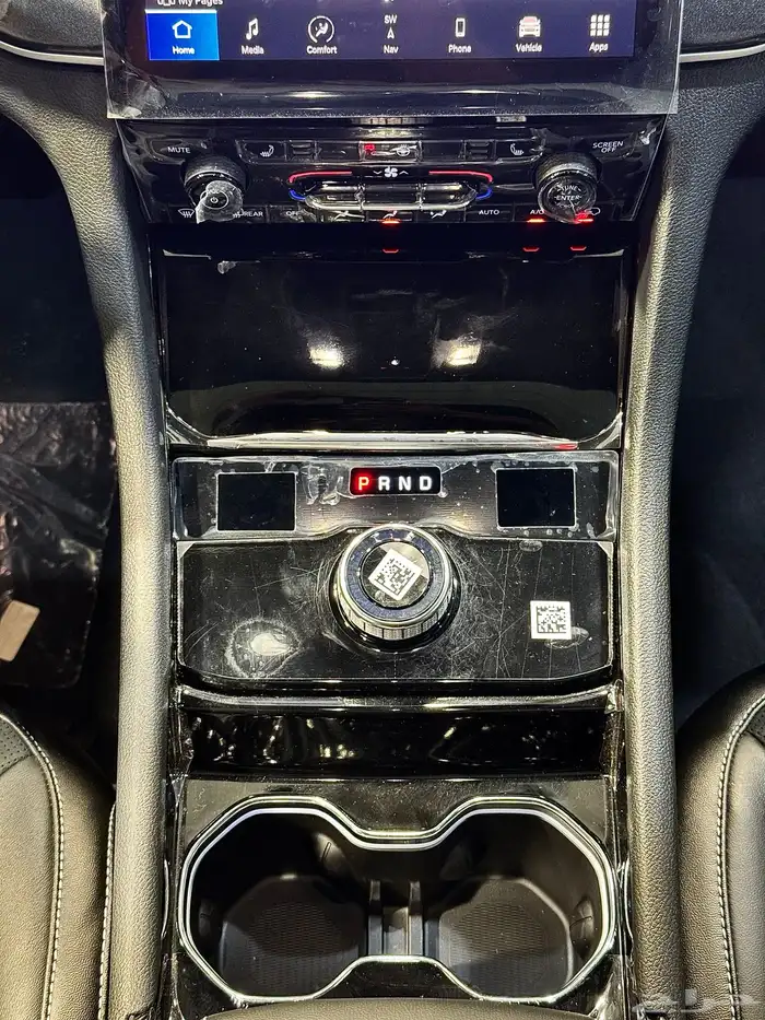 جيب jeep (اصفار) موديل 2023 34