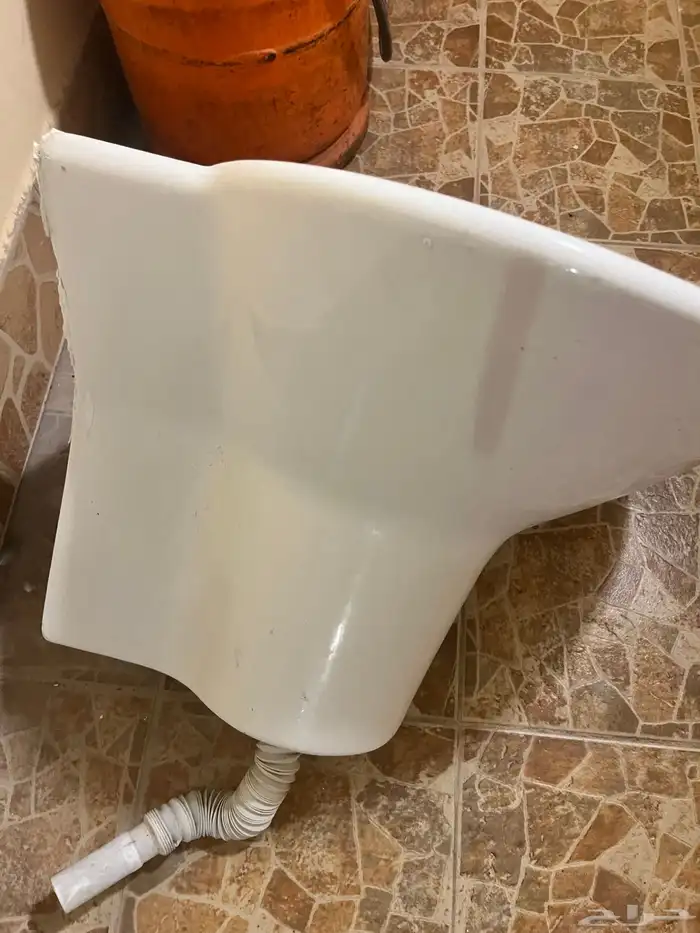 للبيع مغسله تعليق نضيفه 0